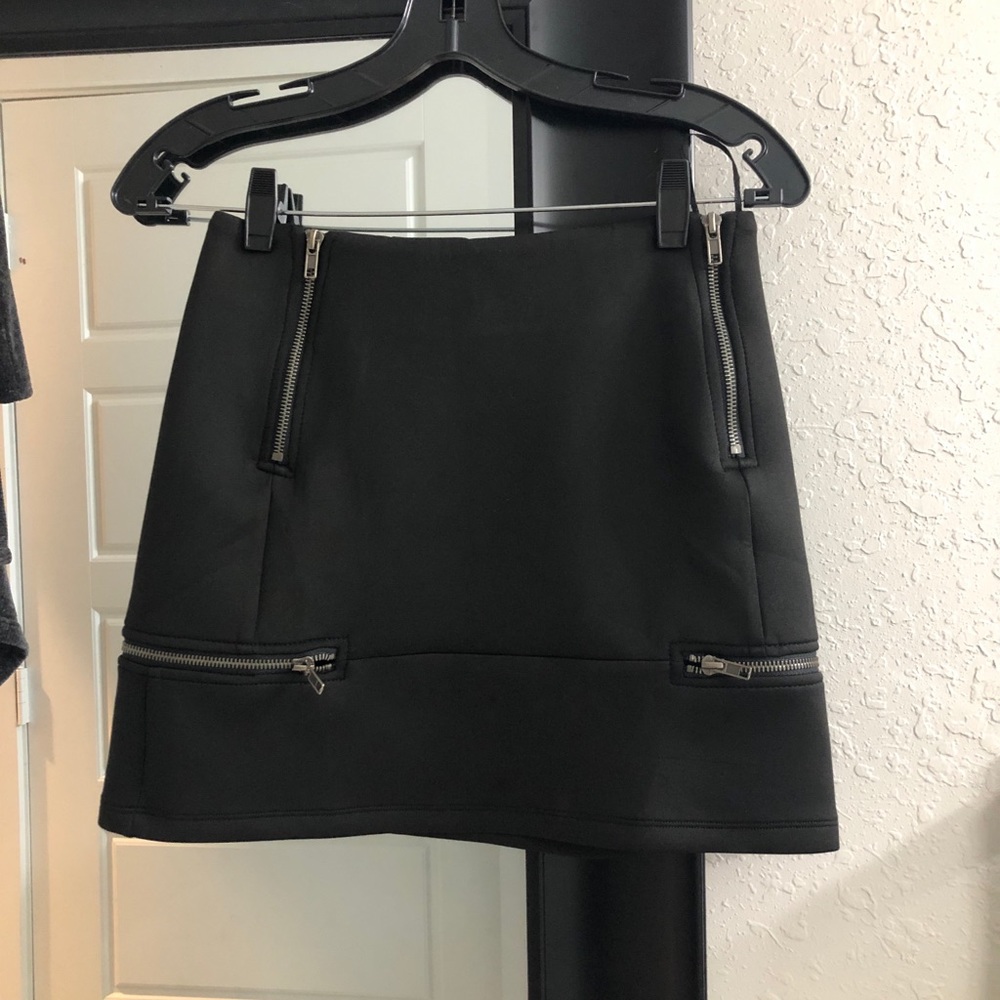 Lf skirt with Zippers